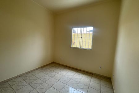Quarto de casa para alugar com 2 quartos, 64m² em Doutor Laureano, Duque de Caxias