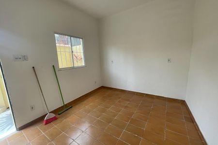 Sala de casa para alugar com 2 quartos, 64m² em Doutor Laureano, Duque de Caxias