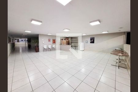 Apartamento para alugar com 2m², 2 quartos e 1 vagaÁrea comum - Salão de festas