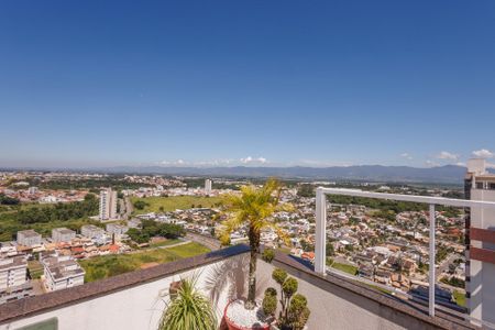 Apartamento para alugar com 152m², 3 quartos e 2 vagas Apartamento para alugar com 152m², 3 quartos e 2 vagasVista da Piscina