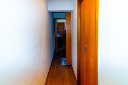 Casa à venda com 156m², 5 quartos e 1 vagaCasa 1 Corredor