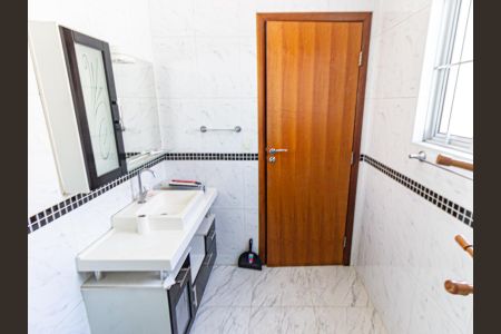 Casa à venda com 120m², 3 quartos e 2 vagas Casa à venda com 120m², 3 quartos e 2 vagasBanheiro da Suíte 2