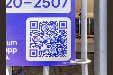 Casa à venda com 120m², 3 quartos e 2 vagas Casa à venda com 120m², 3 quartos e 2 vagasKRZR-700