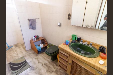 Casa à venda com 120m², 3 quartos e 2 vagas Casa à venda com 120m², 3 quartos e 2 vagasBanheiro da Suíte 1