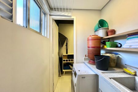 Apartamento à venda com 102m², 3 quartos e 1 vagaÁrea de Serviço