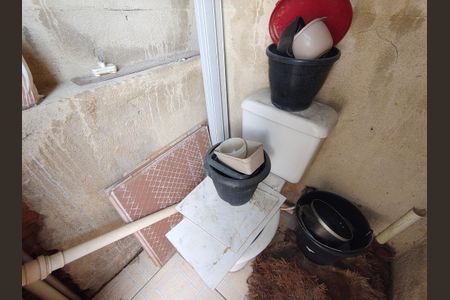 Casa à venda com 105m², 2 quartos e sem vagaBanheiro - Terraço