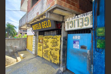 Casa à venda com 105m², 2 quartos e sem vagaFachada