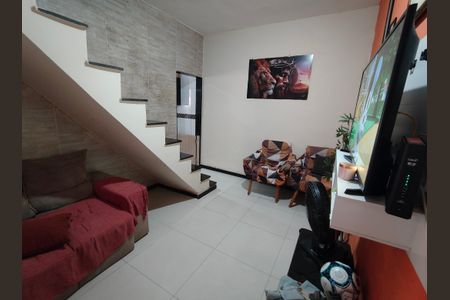 Casa à venda com 105m², 2 quartos e sem vagaSala