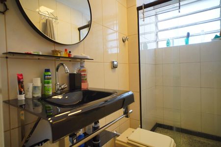 Apartamento à venda com 122m², 2 quartos e 2 vagasBanheiro 
