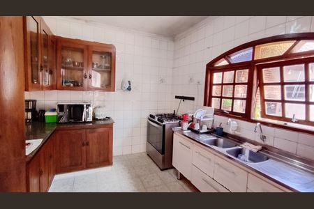 Casa para alugar com 216m², 3 quartos e 6 vagasCozinha