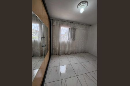 Casa para alugar com 3 quartos, 248m² em Vila Silveira, Guarulhos