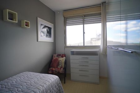 Quarto 1 de apartamento para alugar com 2 quartos, 53m² em Parque Santa Fé, Porto Alegre
