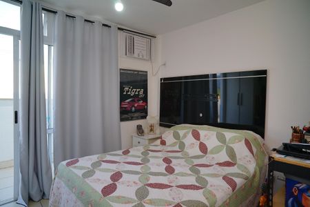 Apartamento à venda com 200m², 3 quartos e 3 vagas Apartamento à venda com 200m², 3 quartos e 3 vagasQuarto 1