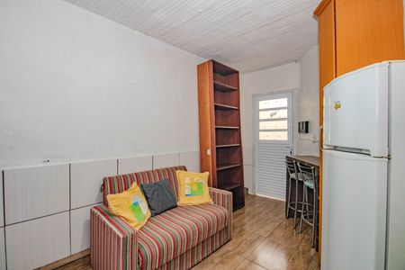 Casa de Condomínio para alugar com 1 quarto, 35m² em Passo da Areia, Porto Alegre
