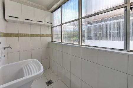 Apartamento para alugar com 70m², 2 quartos e 1 vagaÁrea de Serviço