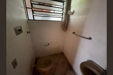 Casa à venda com 180m², 3 quartos e 3 vagasBanheiro Suíte