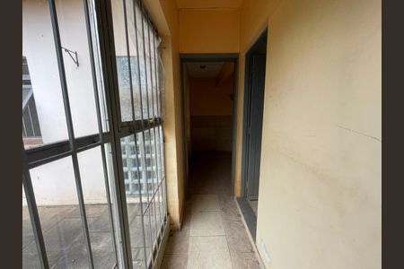 Casa à venda com 180m², 3 quartos e 3 vagasCorredor