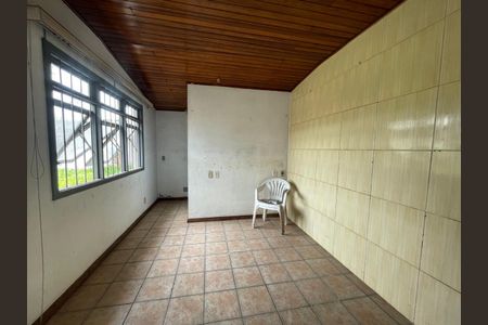 Casa à venda com 180m², 3 quartos e 3 vagasSuíte