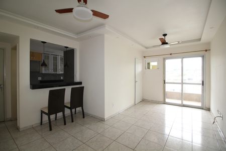 Sala de apartamento à venda com 3 quartos, 74m² em Taquara, Rio de Janeiro