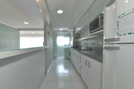 Apartamento para alugar com 67m², 2 quartos e 2 vagas Apartamento para alugar com 67m², 2 quartos e 2 vagasCozinha