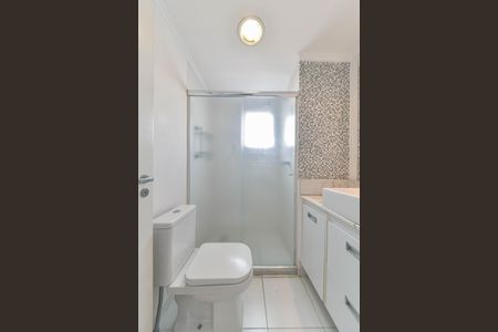 Apartamento para alugar com 67m², 2 quartos e 2 vagas Apartamento para alugar com 67m², 2 quartos e 2 vagasBanheiro da Suíte