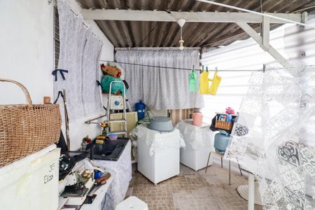 Casa à venda com 290m², 10 quartos e 4 vagasCasa 3 - Quintal e Lavanderia