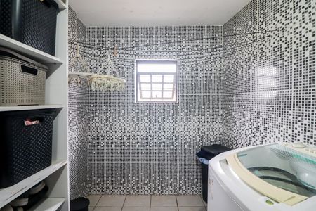 Casa à venda com 290m², 10 quartos e 4 vagasCasa 4 - Lavanderia