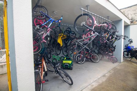 Apartamento para alugar com 50m², 2 quartos e 1 vaga Apartamento para alugar com 50m², 2 quartos e 1 vagaÁrea comum - Bicicletario