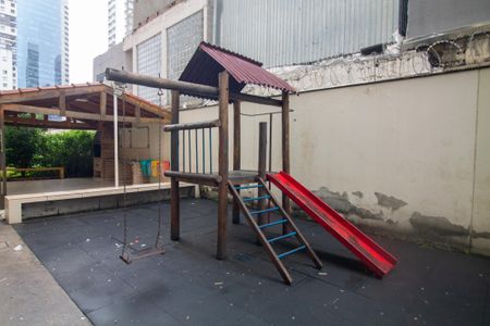 Apartamento para alugar com 50m², 2 quartos e 1 vaga Apartamento para alugar com 50m², 2 quartos e 1 vagaÁrea comum - Playground