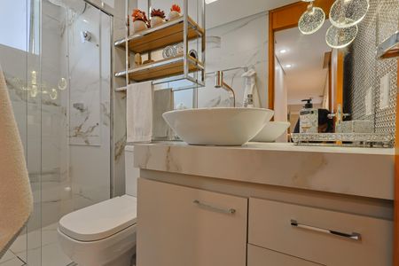 Apartamento à venda com 85m², 3 quartos e 2 vagas Apartamento à venda com 85m², 3 quartos e 2 vagasBanheiro