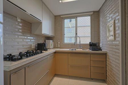 Apartamento à venda com 85m², 3 quartos e 2 vagas Apartamento à venda com 85m², 3 quartos e 2 vagasCozinha