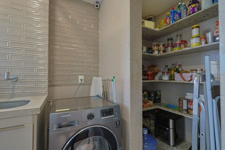Apartamento à venda com 85m², 3 quartos e 2 vagas Apartamento à venda com 85m², 3 quartos e 2 vagasÁrea de Serviço