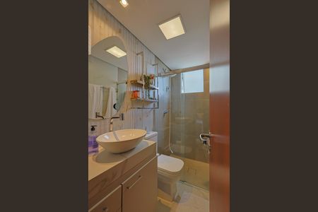 Apartamento à venda com 85m², 3 quartos e 2 vagas Apartamento à venda com 85m², 3 quartos e 2 vagasBanheiro da Suíte