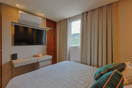 Apartamento à venda com 85m², 3 quartos e 2 vagas Apartamento à venda com 85m², 3 quartos e 2 vagasSuíte