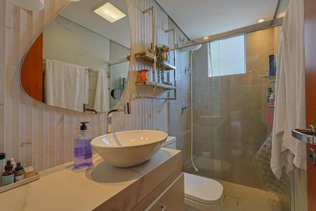 Apartamento à venda com 85m², 3 quartos e 2 vagas Apartamento à venda com 85m², 3 quartos e 2 vagasBanheiro da Suíte