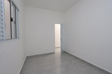 Quarto 1 de casa para alugar com 2 quartos, 110m² em Vila Industrial, São Paulo