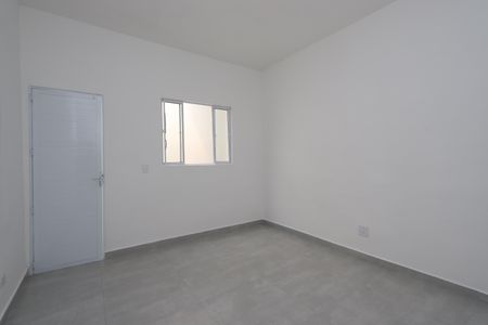 Quarto 2 de casa para alugar com 2 quartos, 110m² em Vila Industrial, São Paulo