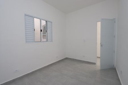 Quarto 1 de casa para alugar com 2 quartos, 110m² em Vila Industrial, São Paulo