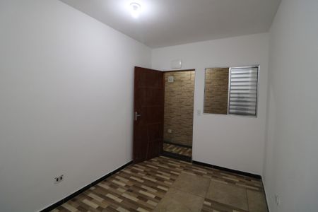 Casa para alugar com 100m², 2 quartos e 1 vagaQuarto