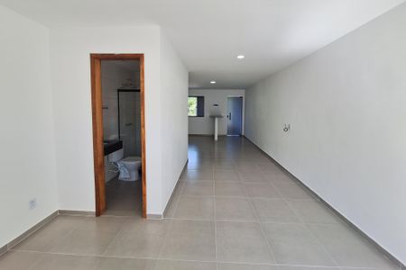 Sala de apartamento para alugar com 1 quarto, 50m² em Parque Equitativa, Duque de Caxias