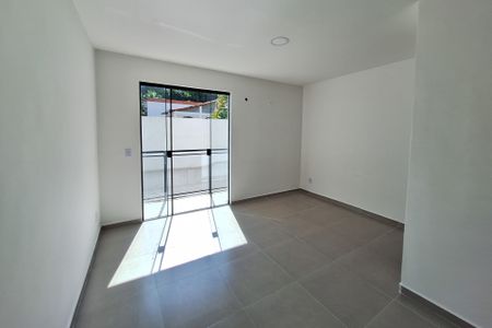 Sala de apartamento para alugar com 1 quarto, 50m² em Parque Equitativa, Duque de Caxias