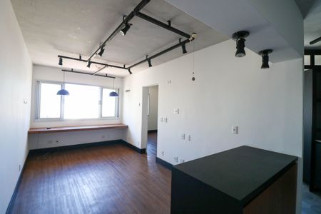 Apartamento para alugar com 1 quarto, 43m² em Campo Belo, São Paulo