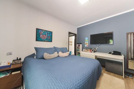 Casa à venda com 300m², 4 quartos e 4 vagasSuíte