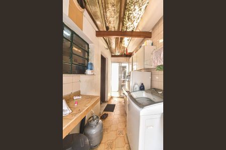 Casa à venda com 300m², 4 quartos e 4 vagasÁrea de Serviço