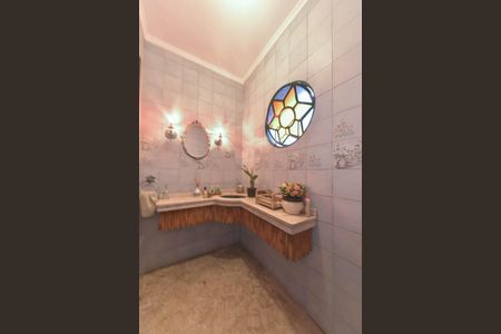 Casa à venda com 300m², 4 quartos e 4 vagasLavabo