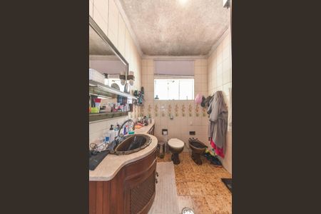 Casa à venda com 300m², 4 quartos e 4 vagasBanheiro da Suíte