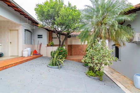 Casa à venda com 194m², 3 quartos e 1 vagaQuintal