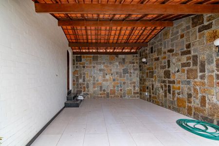 Casa à venda com 194m², 3 quartos e 1 vagaGaragem