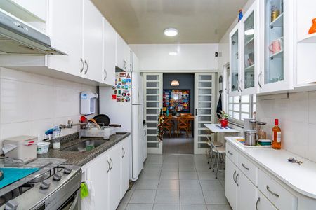 Casa à venda com 194m², 3 quartos e 1 vagaCozinha