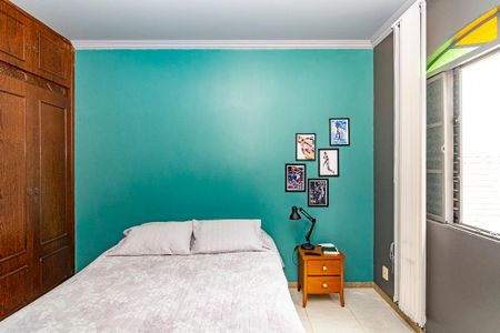 Casa à venda com 194m², 3 quartos e 1 vagaQuarto